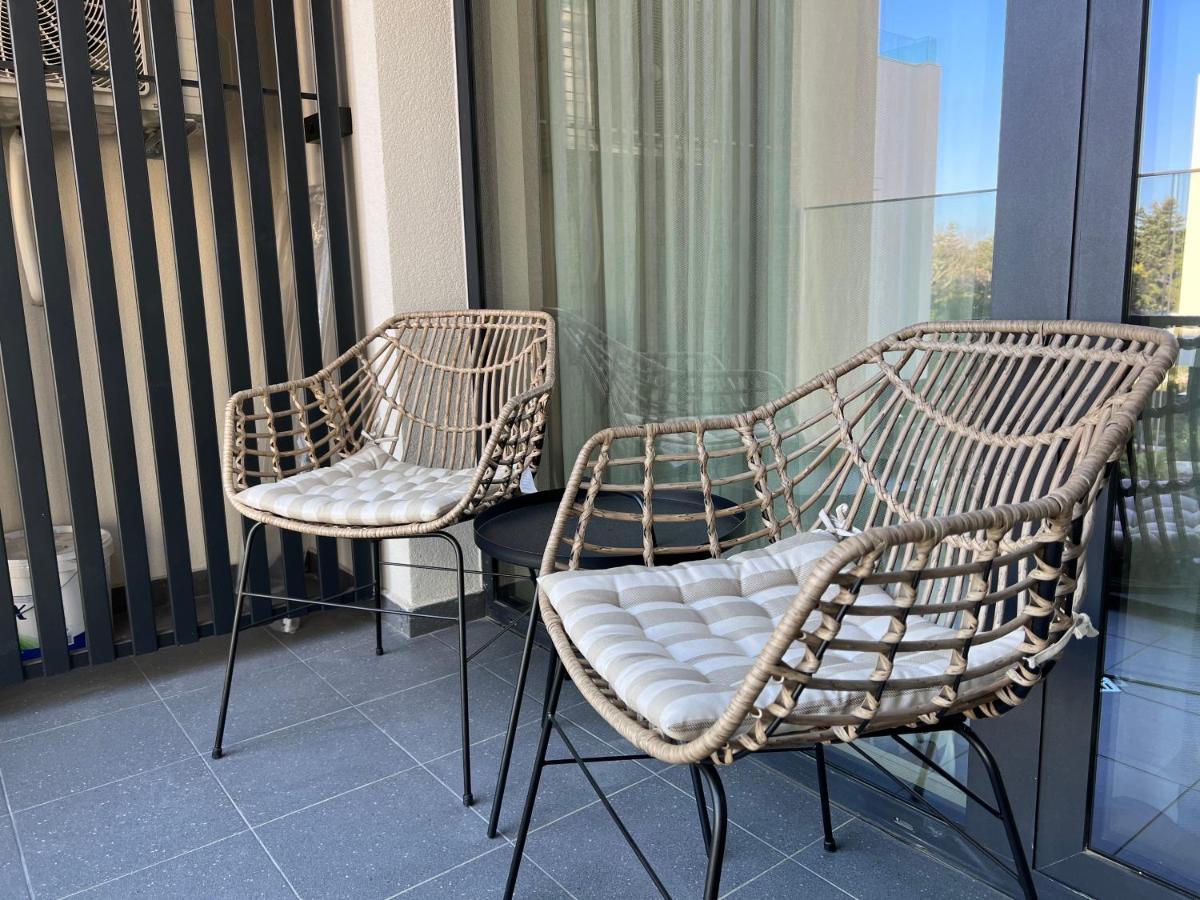 Luxe Sea Apartment Saints Constantine and Helena Exterior photo
