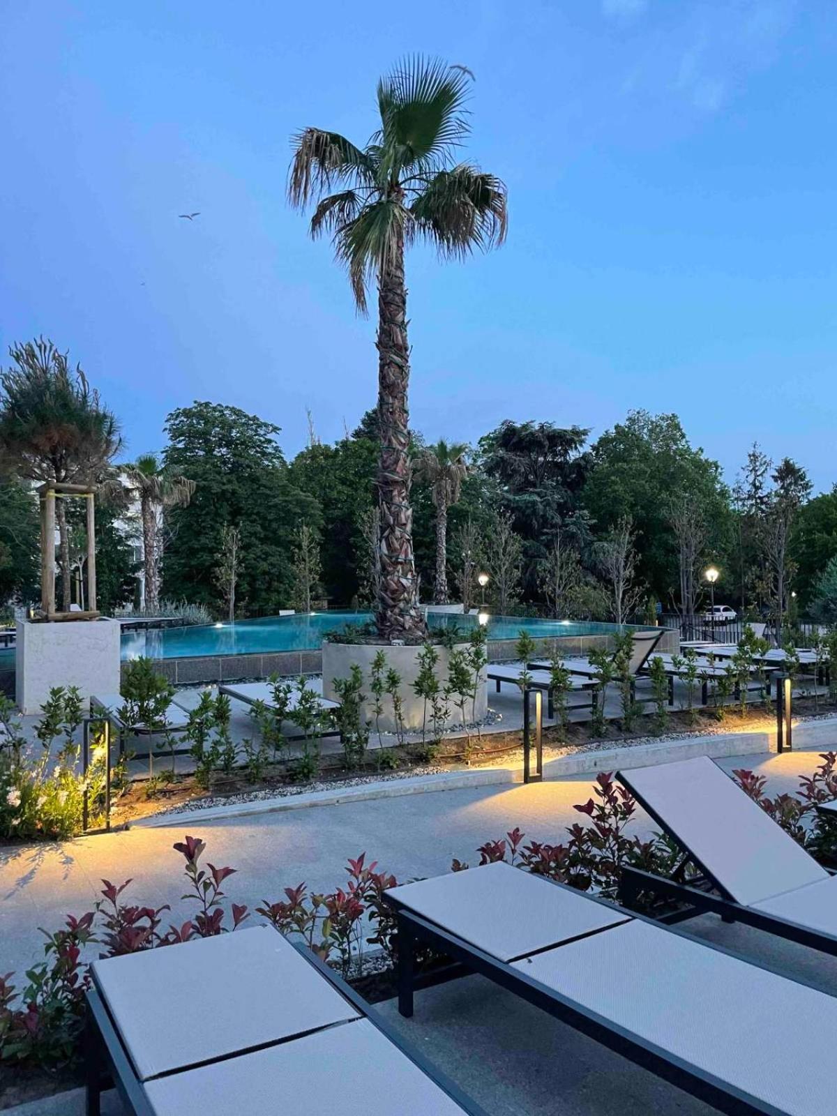 Luxe Sea Apartment Saints Constantine and Helena Exterior photo